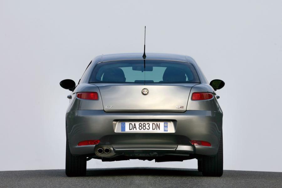  Alfa Romeo GT Q2 (937C) 2006 года  (фото 3 из 31)